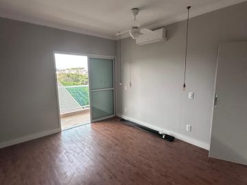 suite master com closet e banheira 