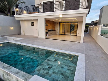Casa Alto Padr�o � Venda